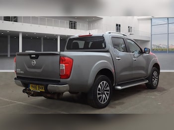 Used Nissan Navara 2016 for sale - 77685271: Photo