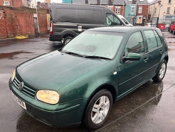 Used Volkswagen Golf 2002 for sale - 77451412: Photo