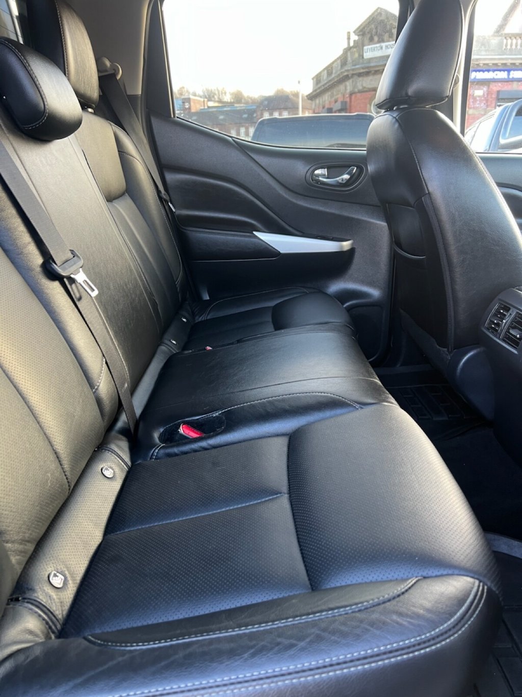 Used Nissan Navara 2021 for sale - 76910520: Photo 14