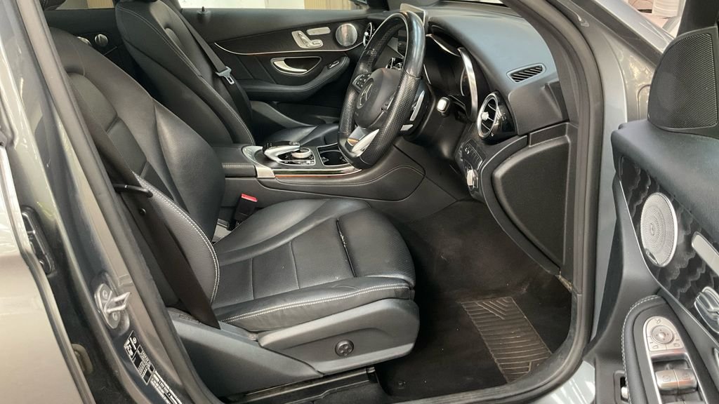 Used Mercedes-Benz GLC 2017 for sale - 76297075: Photo 4