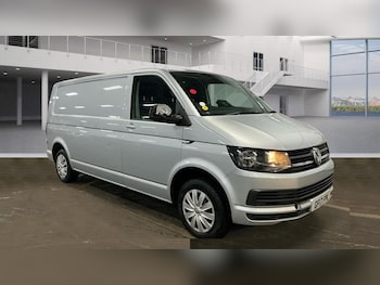 Used Volkswagen Transporter 2017 for sale - 76536005: Photo