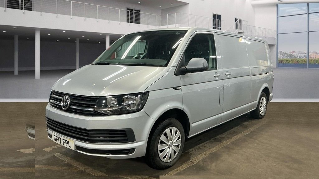 Used Volkswagen Transporter 2017 for sale - 76536005: Photo 2