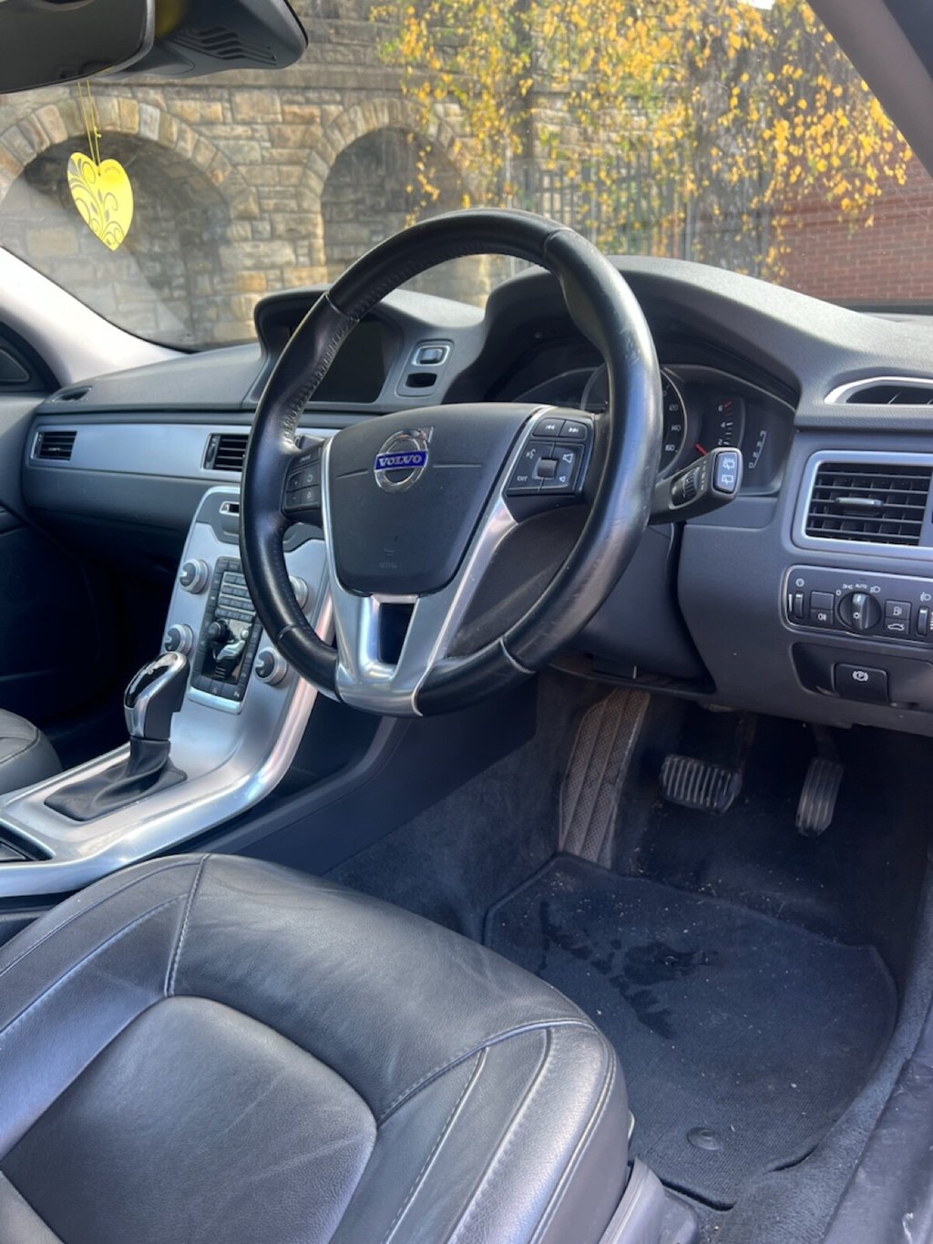 Used Volvo V70 2015 for sale - 76223070: Photo 10