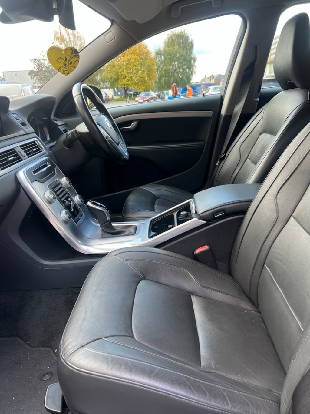 Used Volvo V70 2015 for sale - 76223070: Photo 11