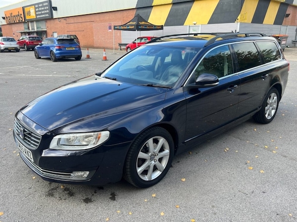 Used Volvo V70 2015 for sale - 76223070: Photo 2