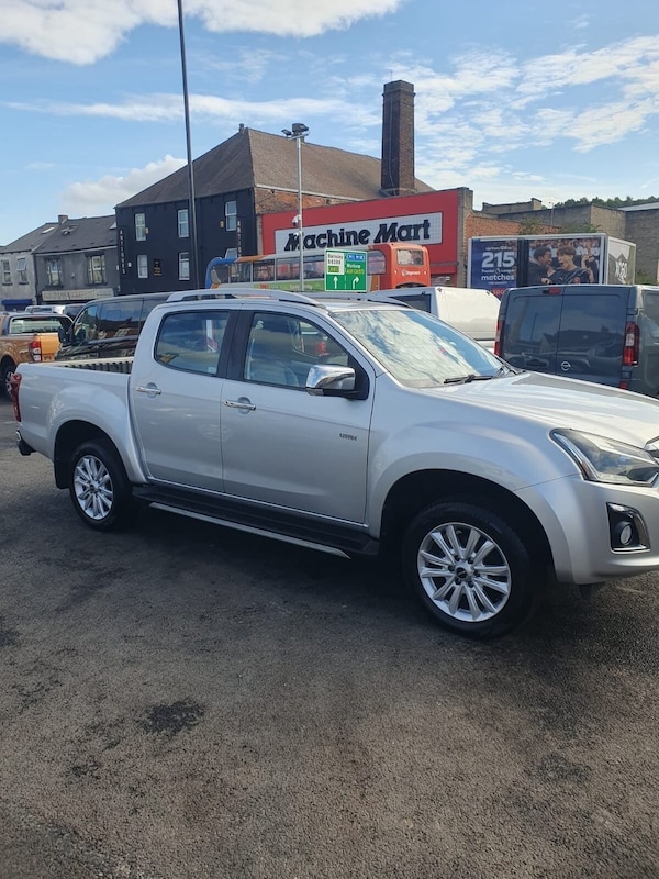 Used Isuzu D-Max 2019 for sale - 75306868: Photo 1
