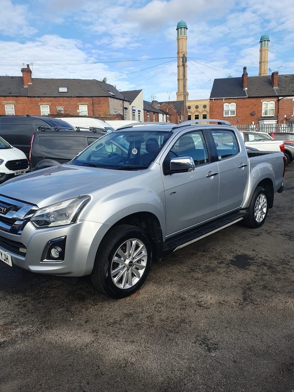 Used Isuzu D-Max 2019 for sale - 75306868: Photo 2