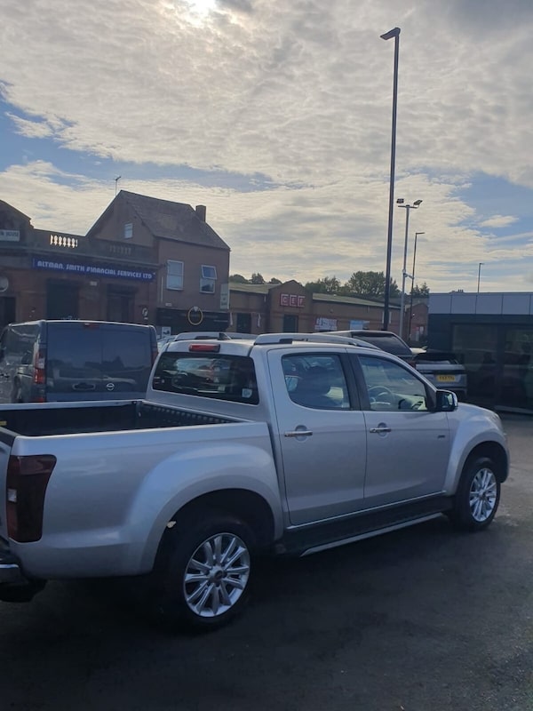 Used Isuzu D-Max 2019 for sale - 75306868: Photo 3