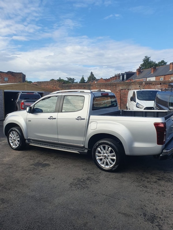 Used Isuzu D-Max 2019 for sale - 75306868: Photo 4