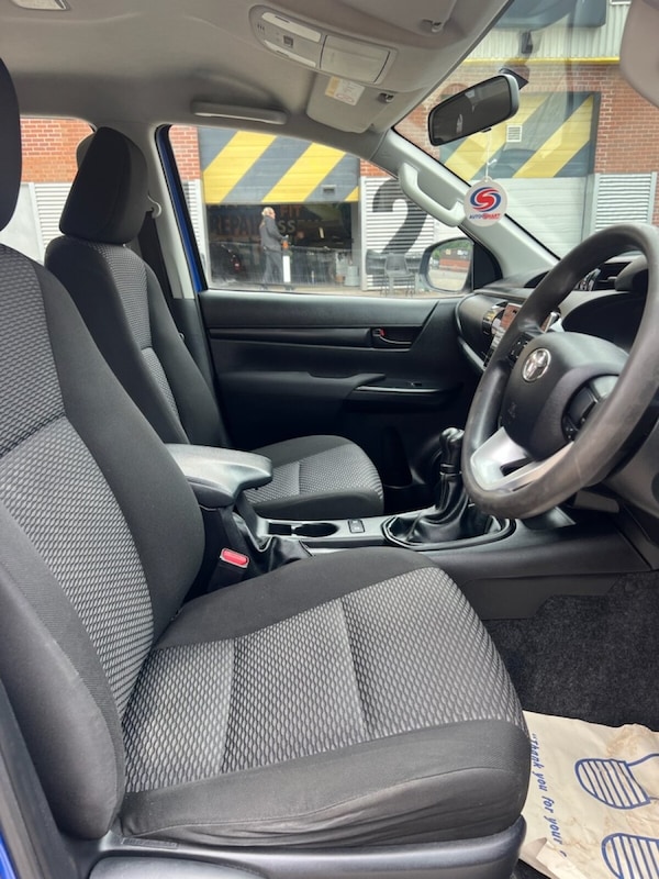Used Toyota Hilux 2016 for sale - 74752593: Photo 13