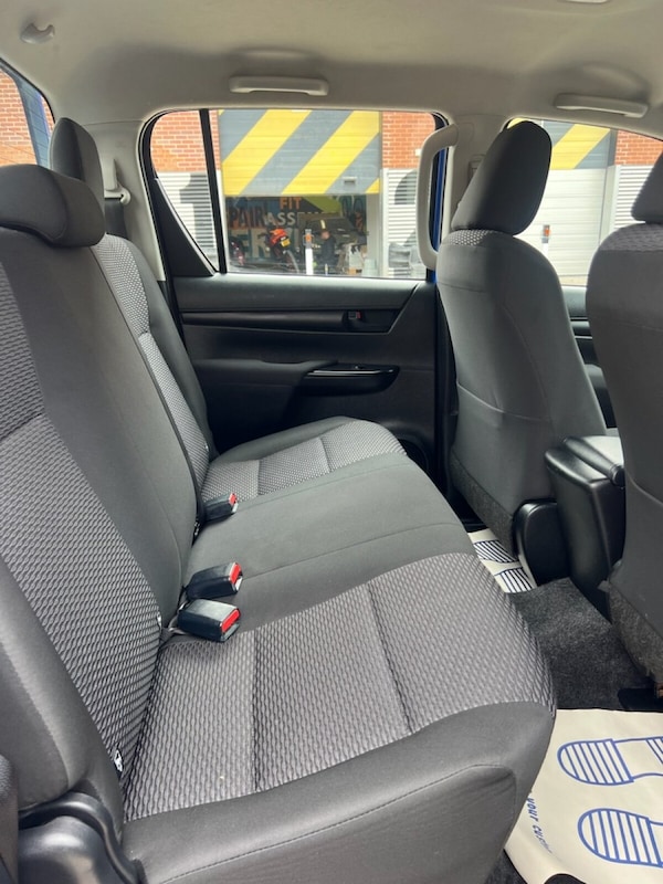 Used Toyota Hilux 2016 for sale - 74752593: Photo 17