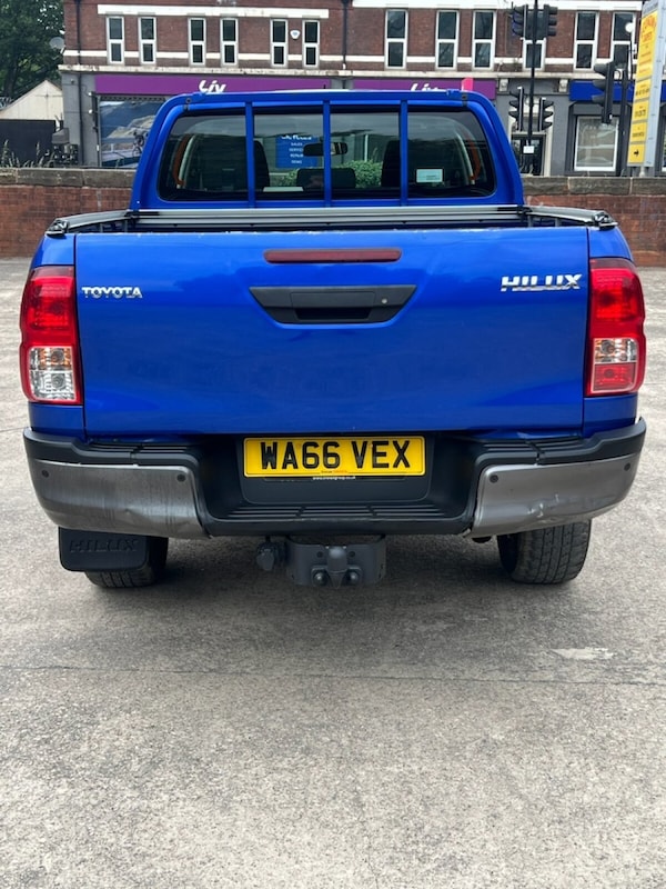 Used Toyota Hilux 2016 for sale - 74752593: Photo 9