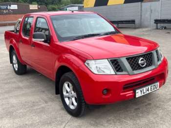2014 (14) - 2.5 dCi Visia Pickup Double Cab 4dr Diesel Manual 4WD Euro 5 (144 ps)