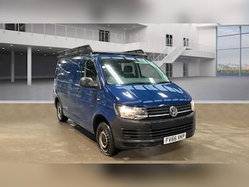 Used Volkswagen Transporter 2017 for sale - 77557802: Photo