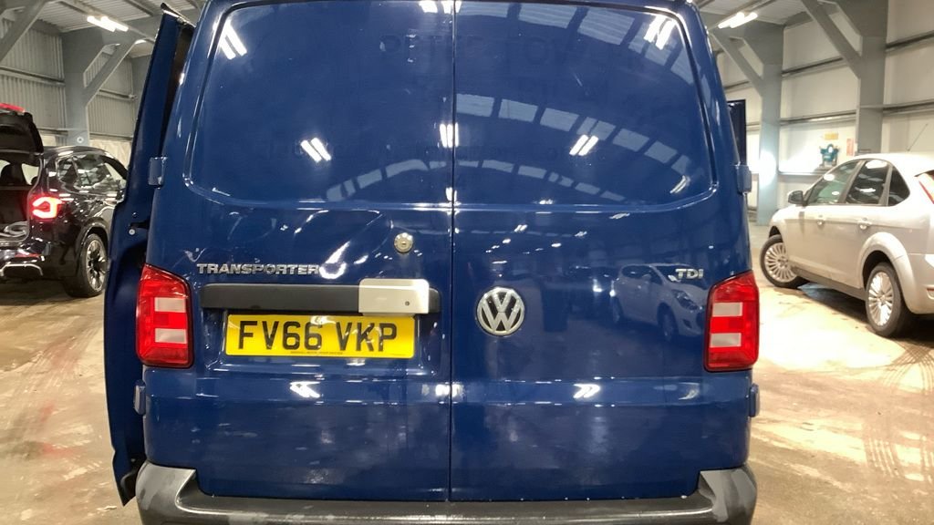 Used Volkswagen Transporter 2017 for sale - 77557802: Photo 7