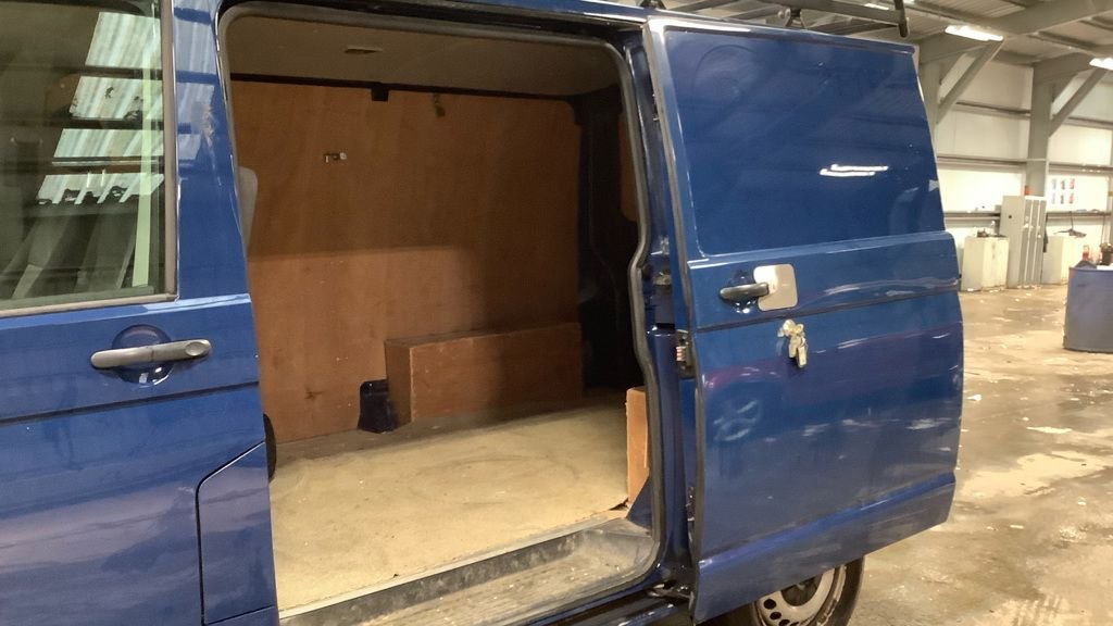 Used Volkswagen Transporter 2017 for sale - 77557802: Photo 8