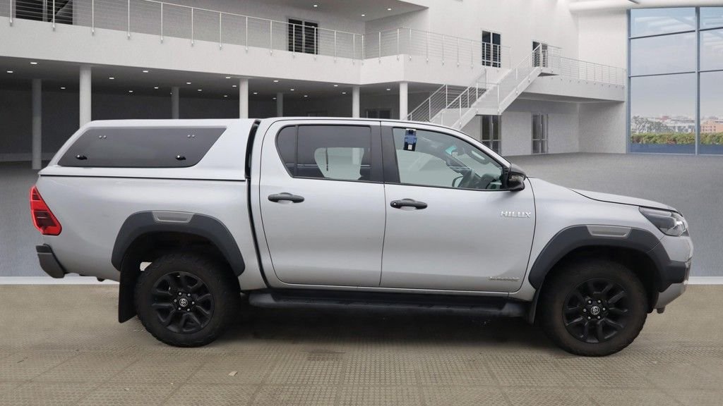 Used Toyota Hilux 2021 for sale - 77048761: Photo 5