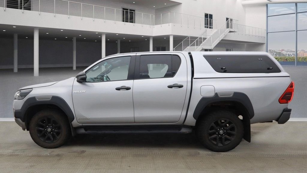 Used Toyota Hilux 2021 for sale - 77048761: Photo 6