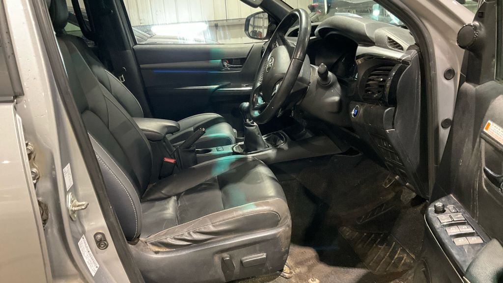 Used Toyota Hilux 2021 for sale - 77048761: Photo 9