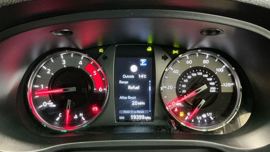 Used Toyota Hilux 2024 for sale - 77780654: Photo 10