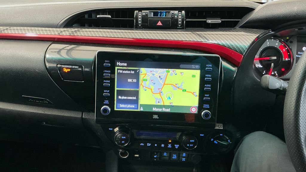 Used Toyota Hilux 2024 for sale - 77780654: Photo 11