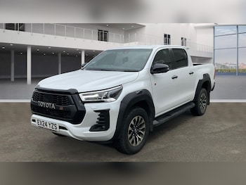 Used Toyota Hilux 2024 for sale - 77780654: Photo