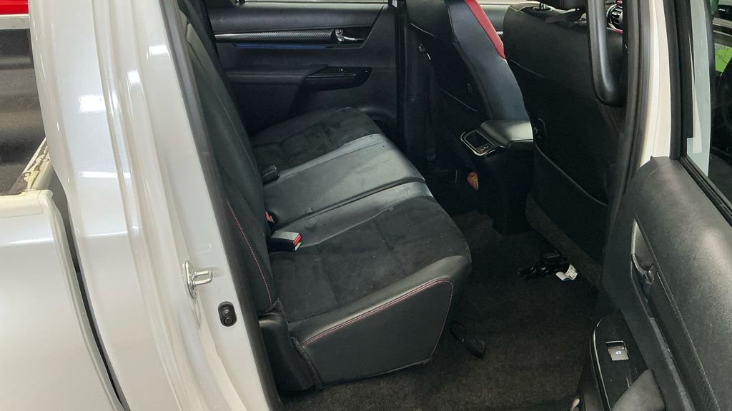 Used Toyota Hilux 2024 for sale - 77780654: Photo 8