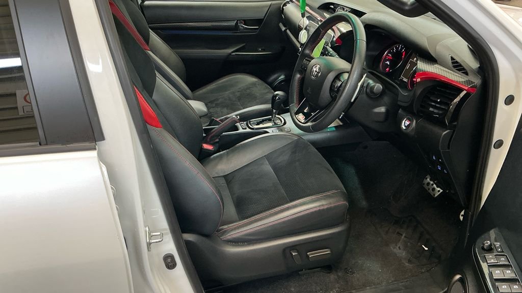 Used Toyota Hilux 2024 for sale - 77780654: Photo 9