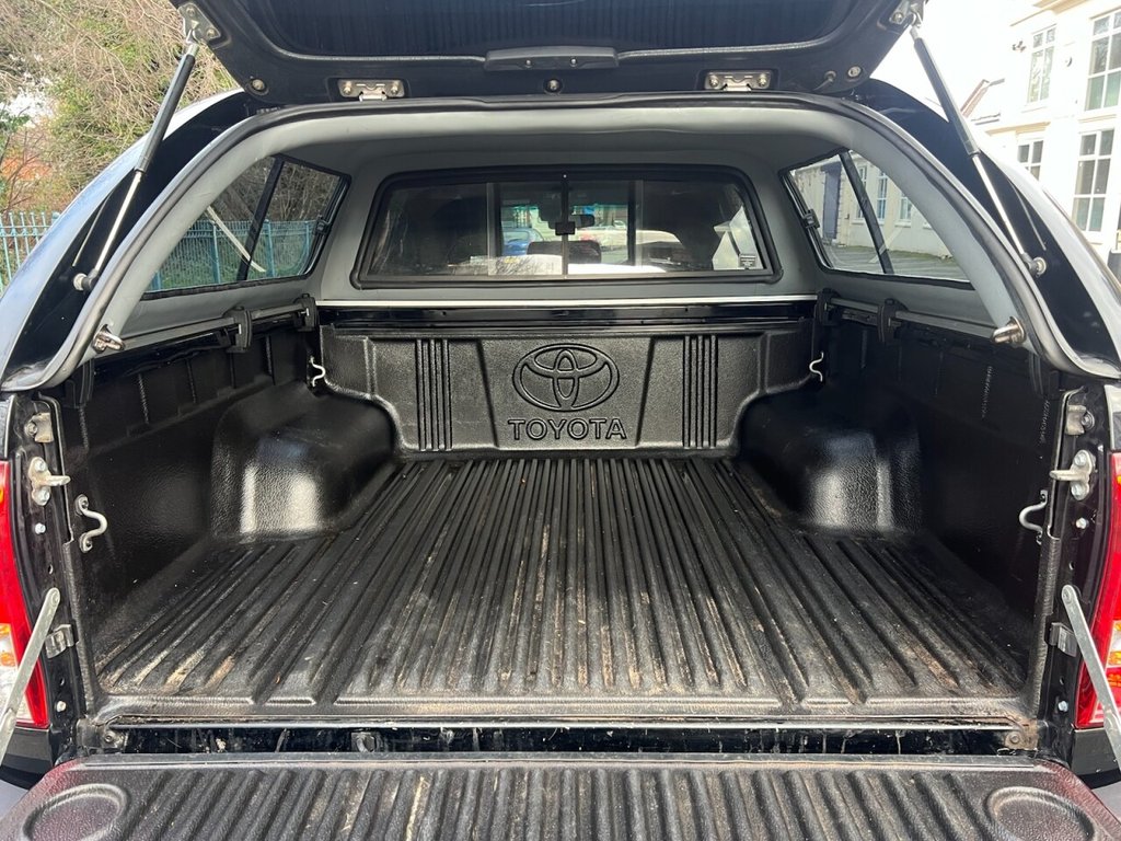 Used Toyota Hilux 2018 for sale - 77027407: Photo 19