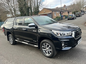 Used Toyota Hilux 2018 for sale - 77027407: Photo