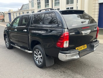 Used Toyota Hilux 2018 for sale - 77027407: Photo