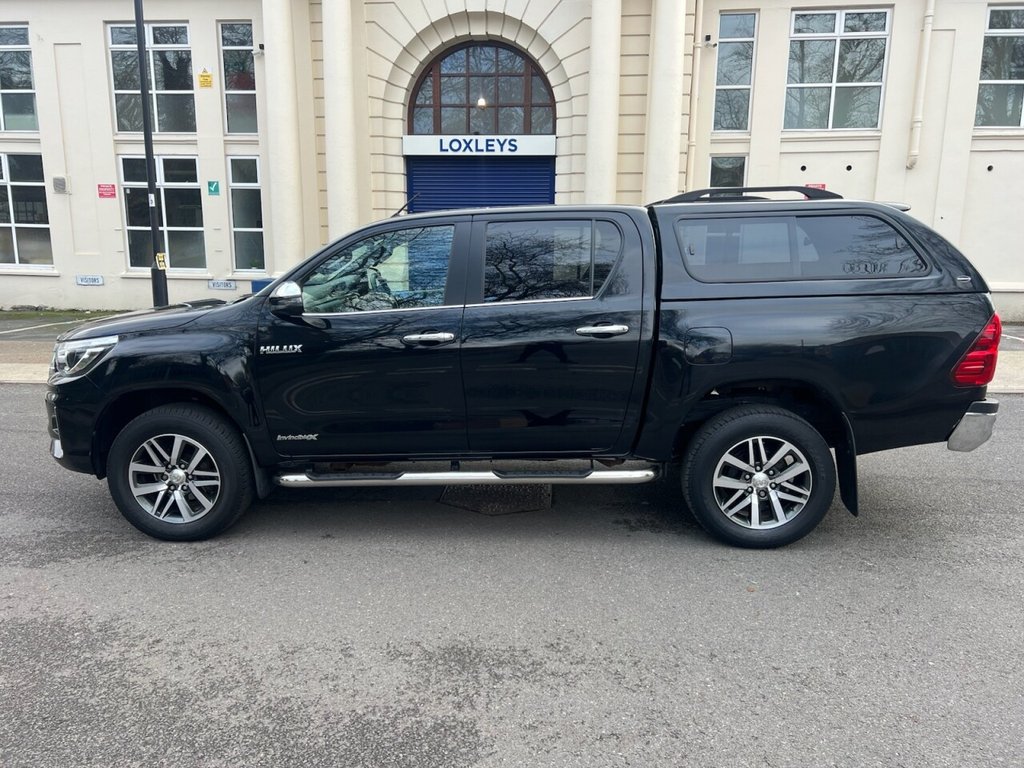 Used Toyota Hilux 2018 for sale - 77027407: Photo 6