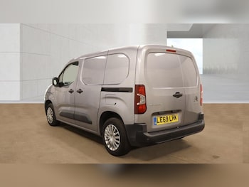 Used Citroen Berlingo 2020 for sale - 79260100: Photo