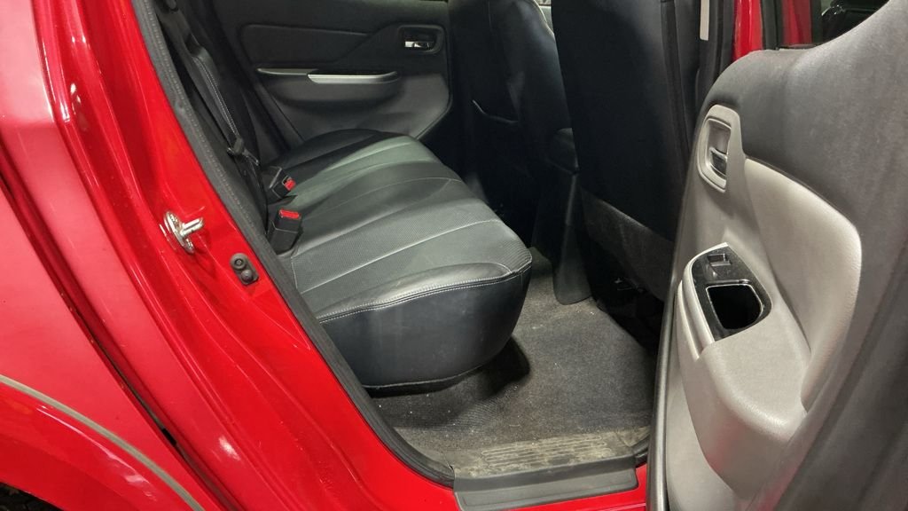 Used Mitsubishi L200 2016 for sale - 76841145: Photo 8