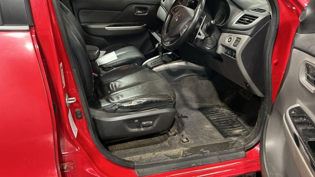 Used Mitsubishi L200 2016 for sale - 76841145: Photo 9