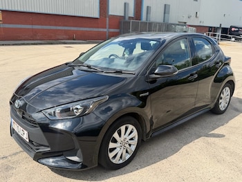 Used Toyota Yaris 2020 for sale - 79254228: Photo