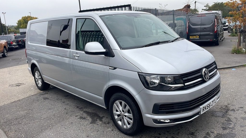 Used Volkswagen Transporter 2016 for sale - 76092638: Photo 1