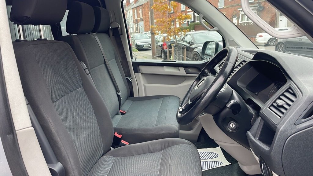 Used Volkswagen Transporter 2016 for sale - 76092638: Photo 12