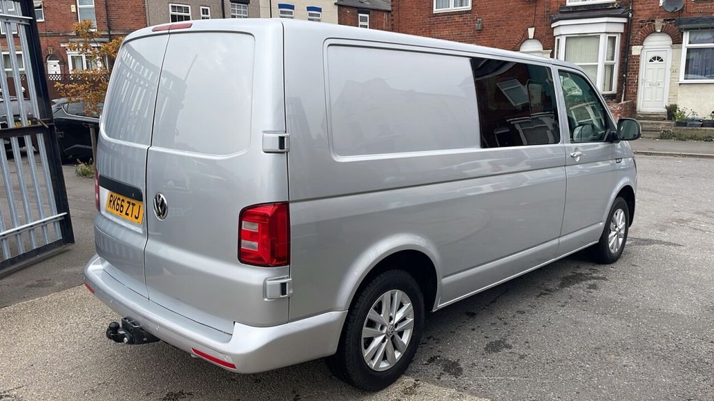 Used Volkswagen Transporter 2016 for sale - 76092638: Photo 3