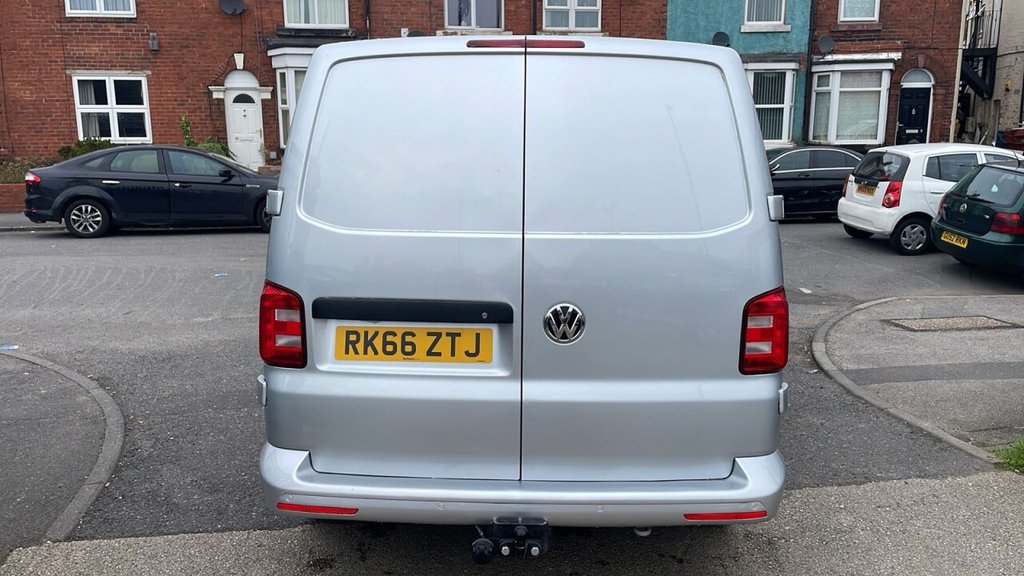Used Volkswagen Transporter 2016 for sale - 76092638: Photo 8