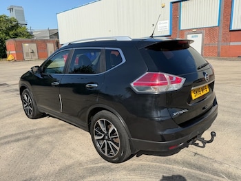 Used Nissan X-Trail 2016 for sale - 79142047: Photo