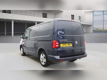 Used Volkswagen Transporter 2019 for sale - 75985921: Photo