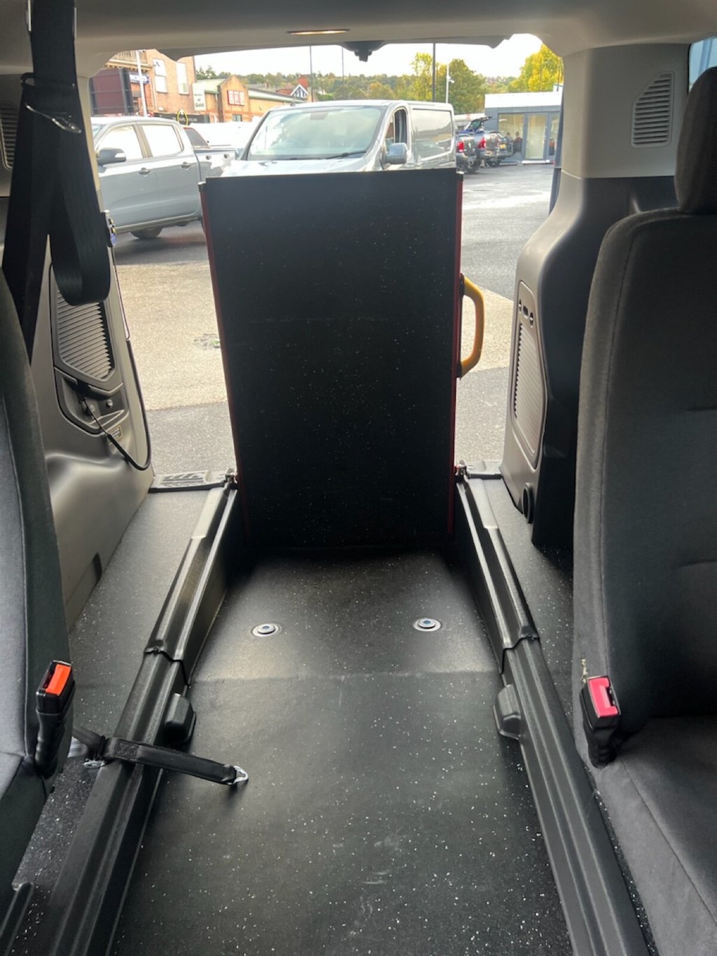 Used Ford Tourneo Custom 2018 for sale - 75986811: Photo 16