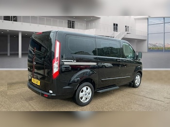 Used Ford Tourneo Custom 2018 for sale - 75986811: Photo