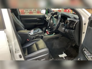 Used Toyota Hilux 2022 for sale - 78645461: Photo