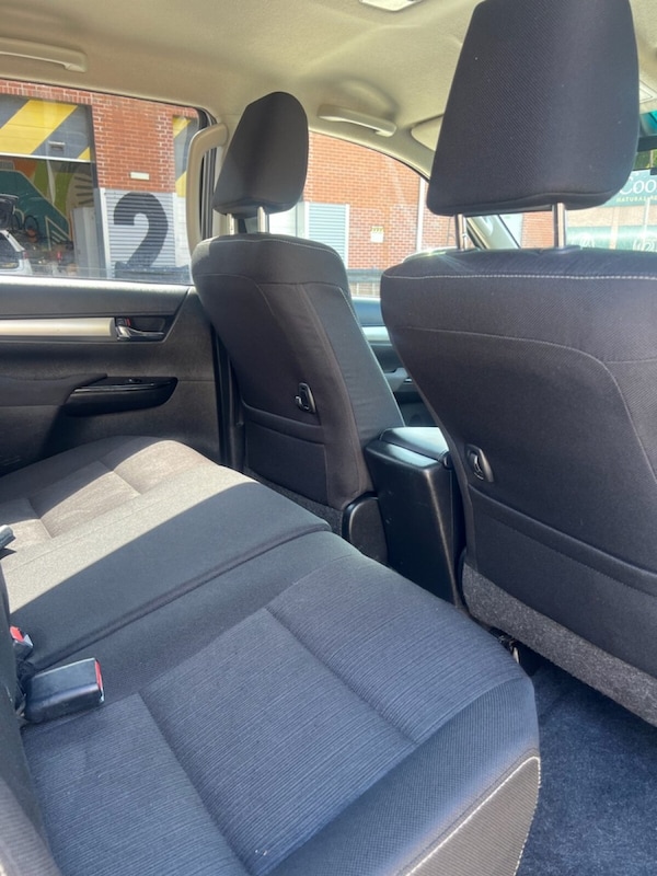 Used Toyota Hilux 2019 for sale - 75087017: Photo 14