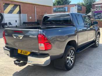 Used Toyota Hilux 2019 for sale - 75087017: Photo