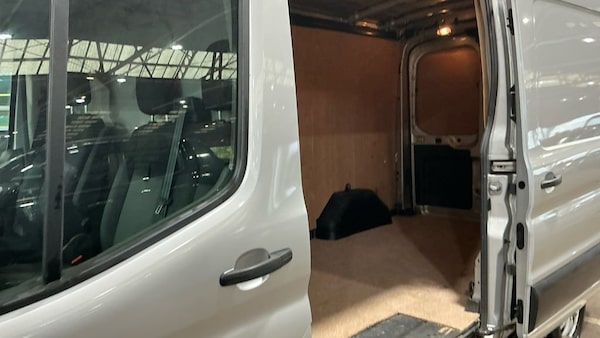 Used Ford Transit 2021 for sale - 76202941: Photo 7