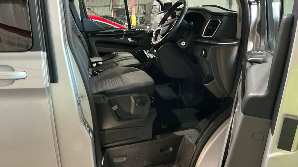 Used Ford Tourneo Custom 2019 for sale - 76698525: Photo 9