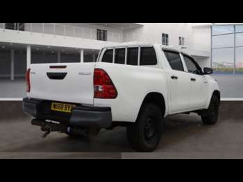 Used Toyota Hilux 2018 for sale - 74916096: Photo